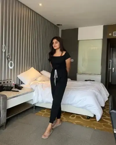 Call Girls Bamangola Cash On Delivery